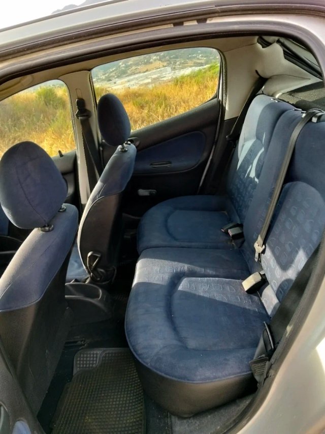 Peugeot 206 2002