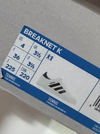 Zapatillas Adidas Blancas y Negras