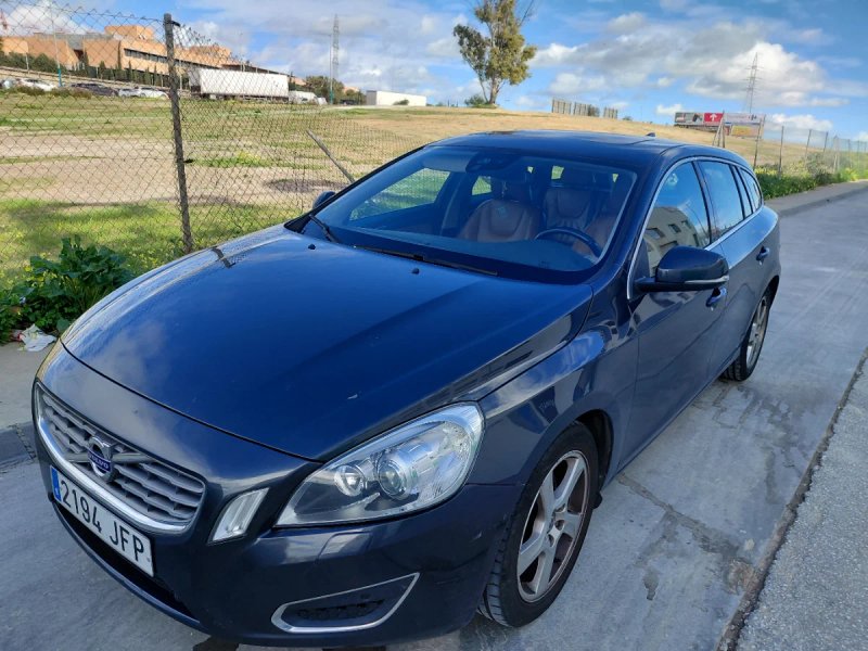 Volvo V60 2012 - foto 1