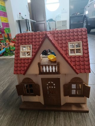 Casa Sylvanian Families con figuras
