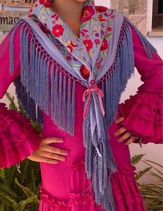 Mantoncillo flamenca bordado