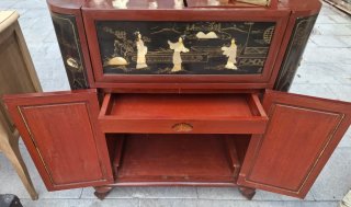 Mueble Chino Decorado