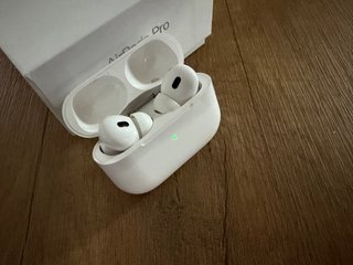 Apple AirPods Pro 2