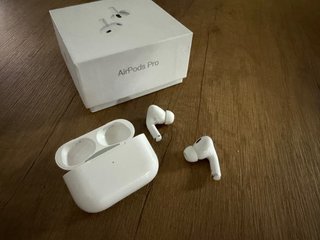 Apple AirPods Pro 2