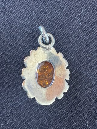 Dije de Plata con Ámbar