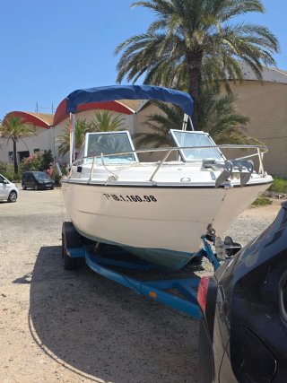 Barco Glastron LaRaya Adventure 214