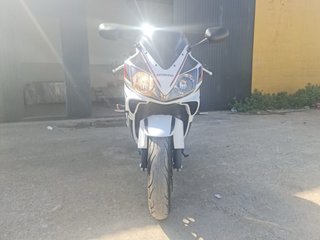 Honda CBR 650 CC Blanca