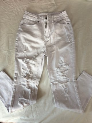 Pantalón blanco roto
