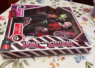 Monster High Spelldon & Kieran Valentine.