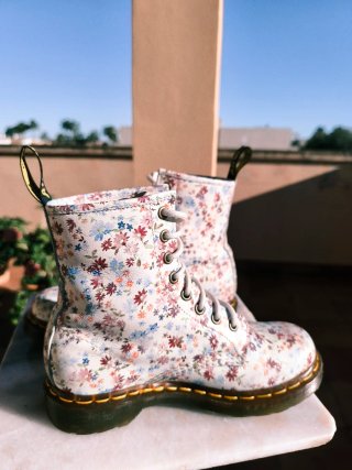 Botines Dr. Martens Florales piel suave N° 37