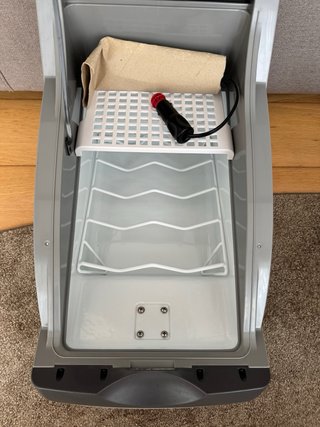 Geladeira universal Waeco para carro