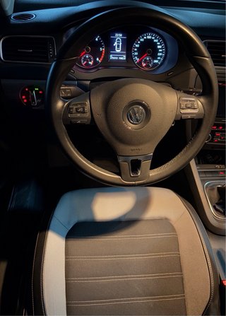 Volkswagen Jetta 2012