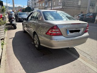 Mercedes-Benz Clase C 2006