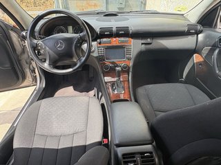 Mercedes-Benz Clase C 2006