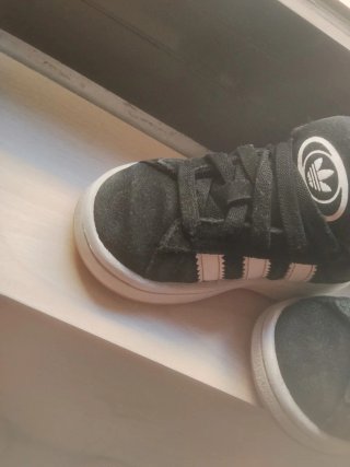 Zapatillas Nike y Adidas Campus Talla 20