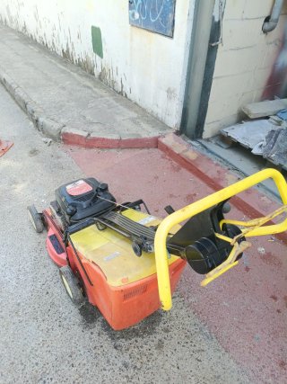 Cortacésped gasolina chasis plástico