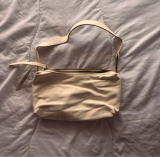 Bolso de hombro beige
