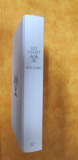 Libro novela En el blanco Ken Follett