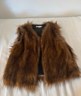 Chaleco de pelo marrón mujer
