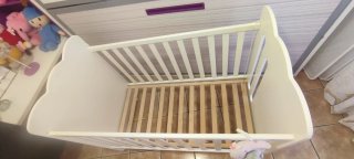 Cuna bebé madera blanca buen estado.Marca Mi Cuna