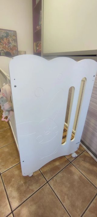 Cuna bebé madera blanca buen estado.Marca Mi Cuna