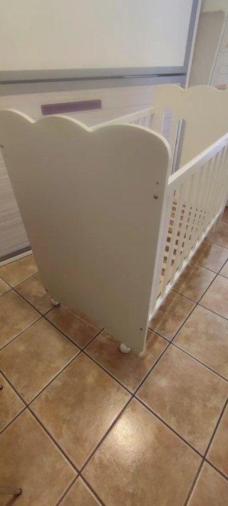 Cuna bebé madera blanca buen estado.Marca Mi Cuna