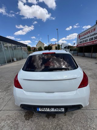 Peugeot 308 2013