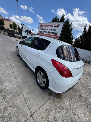 Peugeot 308 2013