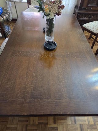 Conjunto Mesa y Sillas Antiguas