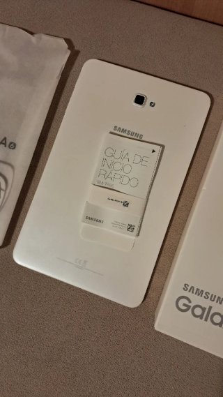 Tablet Samsung Galaxy Tab 10.1 pulgadas +Auricular