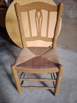 6 Sillas de madera estilo rústico
