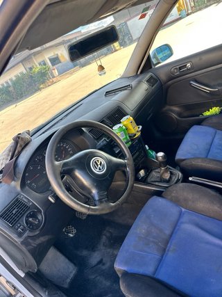 Volkswagen Golf 2000