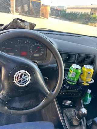 Volkswagen Golf 2000