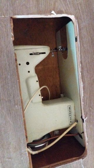 Mesa de máquina de coser de madera venta personal