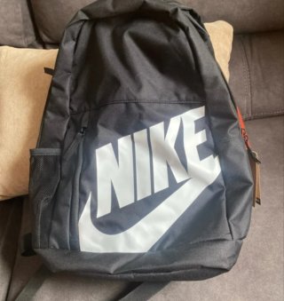 Mochila Nike Negra y Naranja