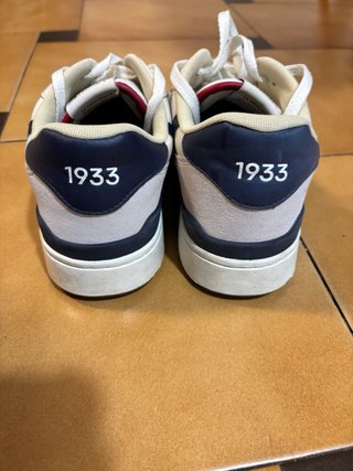 Zapatillas Lacoste Hombre Blancas y Azules, beige.