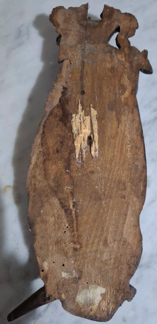 Vecchio fregio legno scolpito