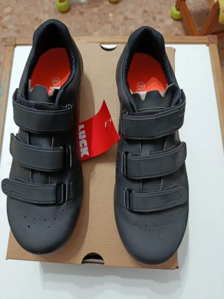 Zapatillas Ciclismo Luck Negras T.43