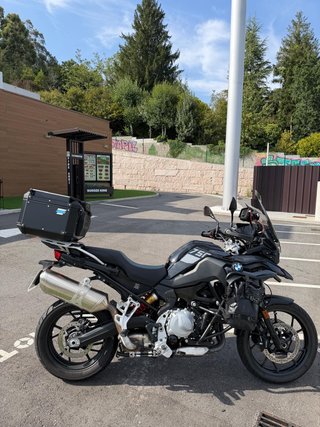 BMW F 750 GS Triple Black 2023 A2 <10.000 km