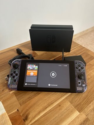 Nintendo Switch V2 carcasa Lila Transparente