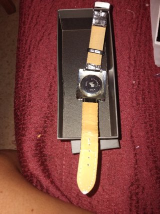 Reloj Louis Vuitton Negro y Plateado