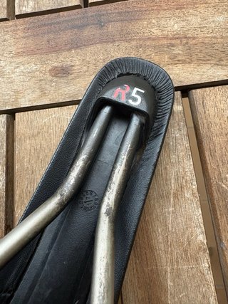 Fizik Antares R5 sillín 140mm