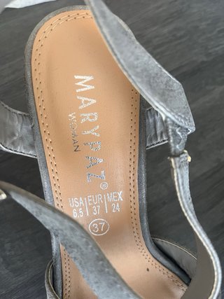Sandalias tacón gris MARIA MARE talla 37