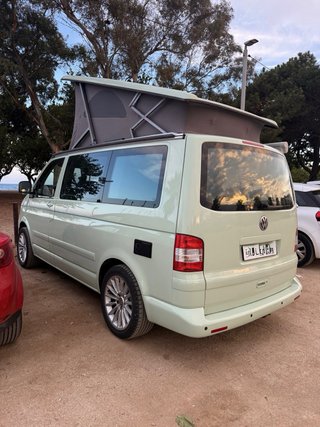 Volkswagen T5 California 2.5 TDI 130 CV · 6 marcha