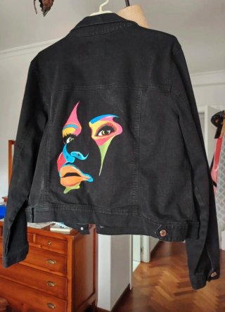 Cazadora vaquera pintada a mano