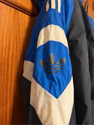 Chaqueta Adidas Vintage Negra y Azul
