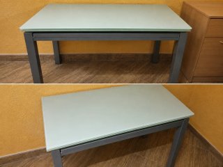 Mesa de cristal y metal