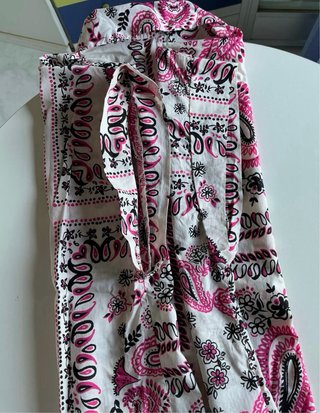 Camicia fantasia foulard rosa e bianca