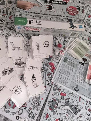 Pictureka! 2ª Edición Juego de Mesa Familiar