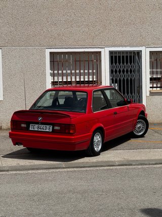 Alquiler BMW Serie 3 1990 para bodas y eventos